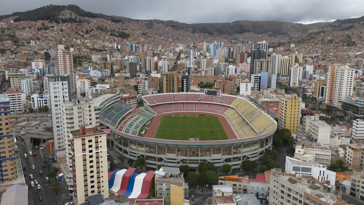 stadion, Ernando Siles