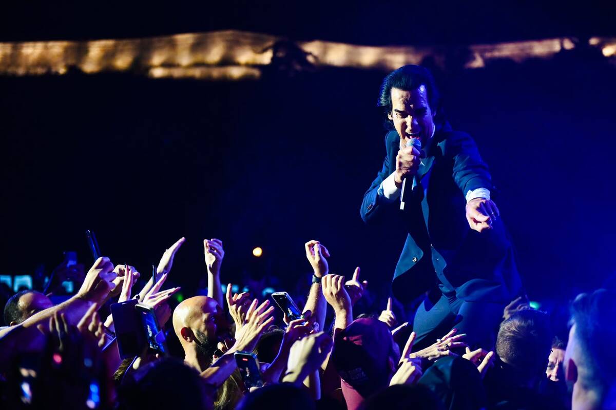 Nik Kejv Koncert (16).jpeg