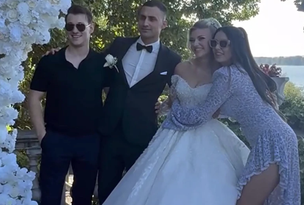 Oženio se brat Tanje Savić
