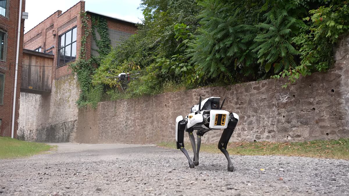 sec robot (5).jpg