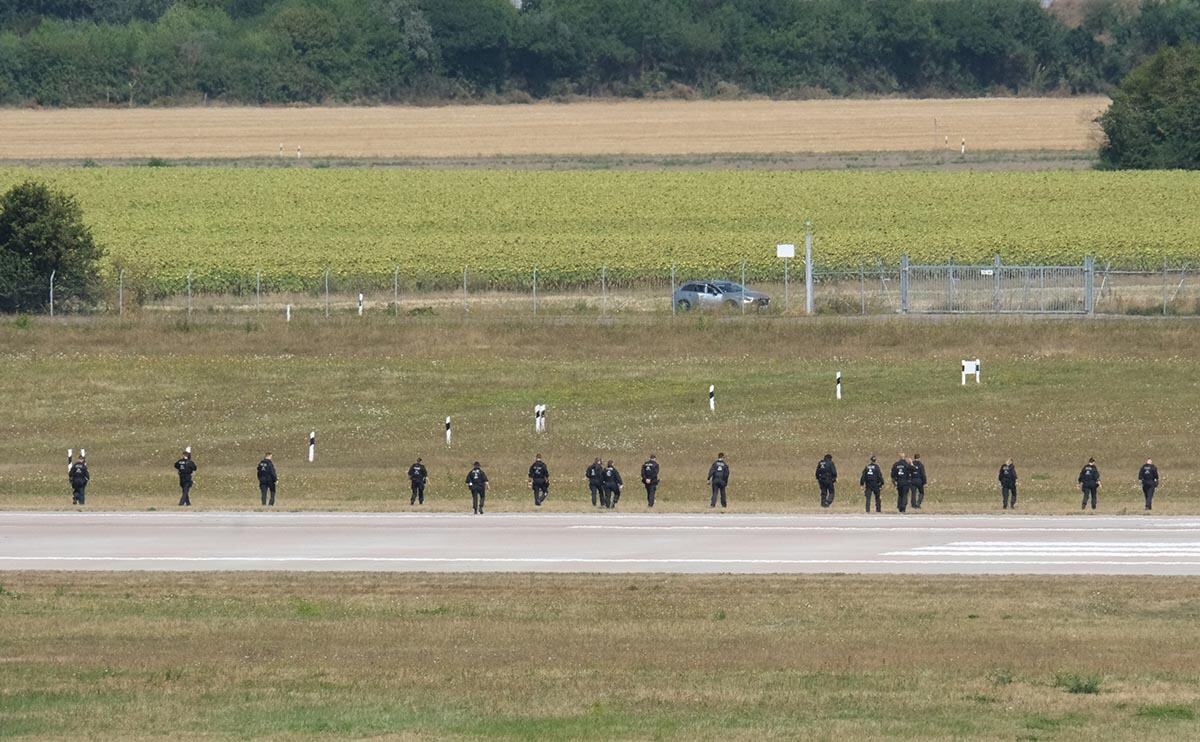 Nemačka Lajpcig aerodrom policija (4).jpg