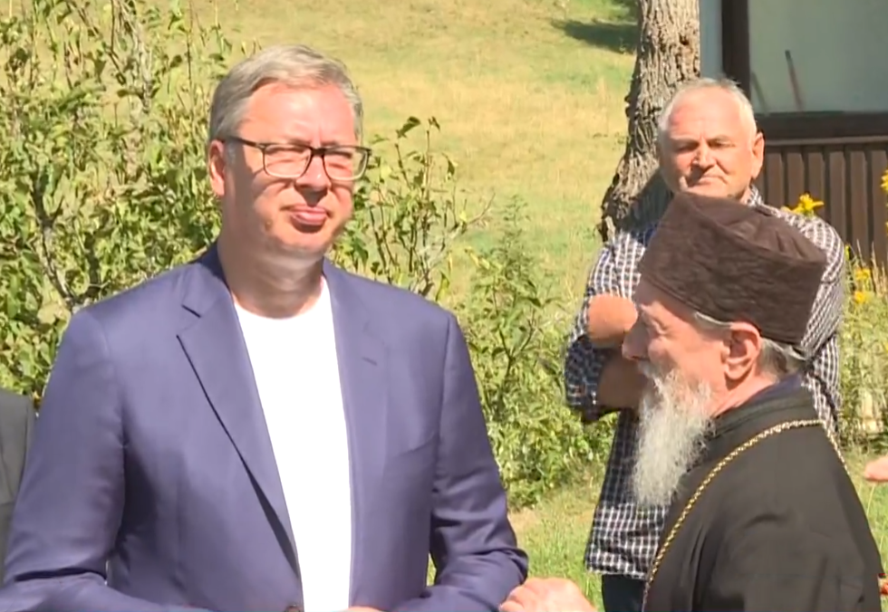 Aleksandar Vučić manastir Dubnica
