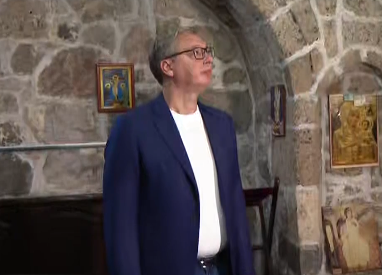 Aleksandar Vučić manastir Dubnica