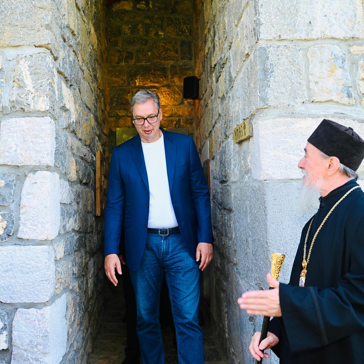 Aleksandar Vučić manastir Dubnica (2).jpeg