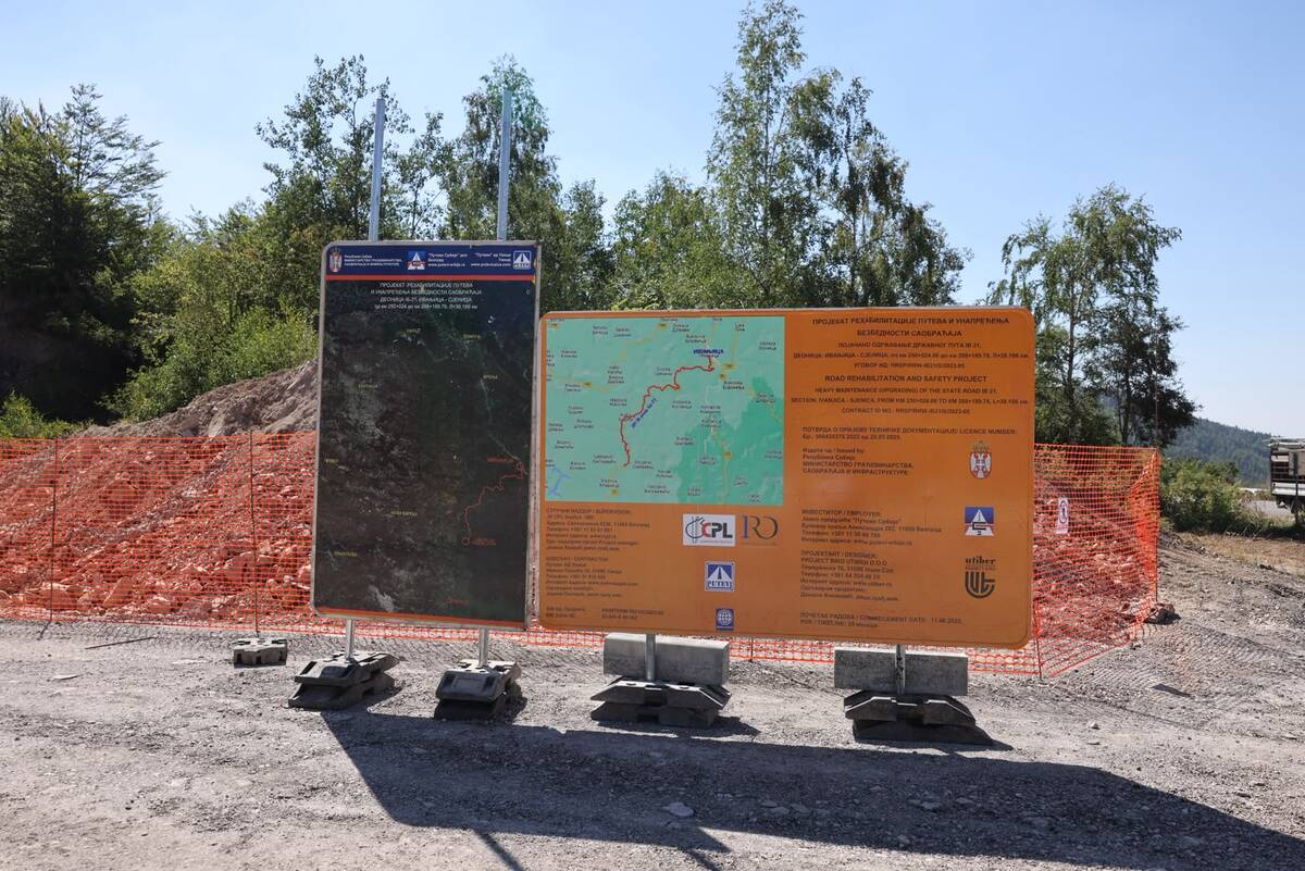 Aleksandar Vučić obilazak radova na putu Ivanjica-Sjenica  (1).jpeg