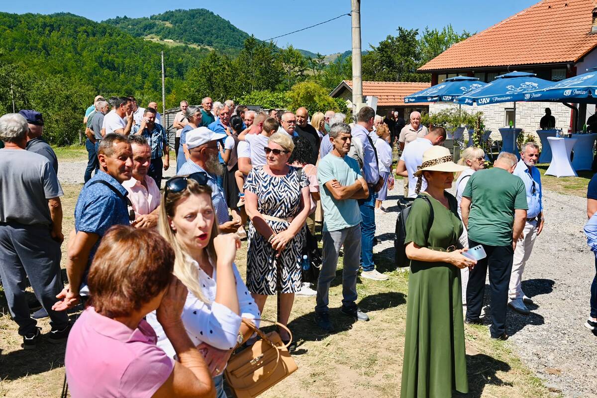 Aleksandar Vučić selo Kušići (6).jpeg