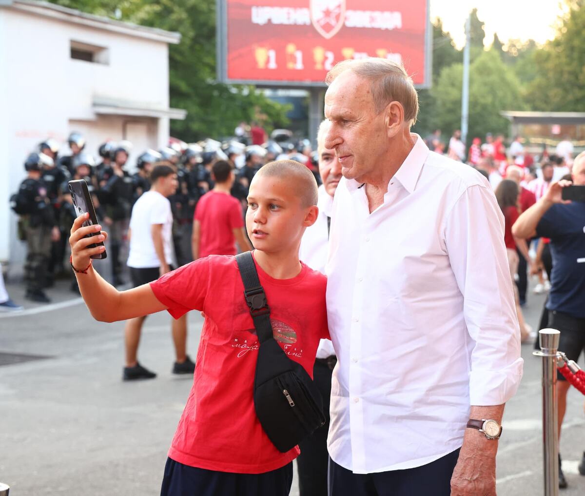 FK Crvena zvezda, Hapoel