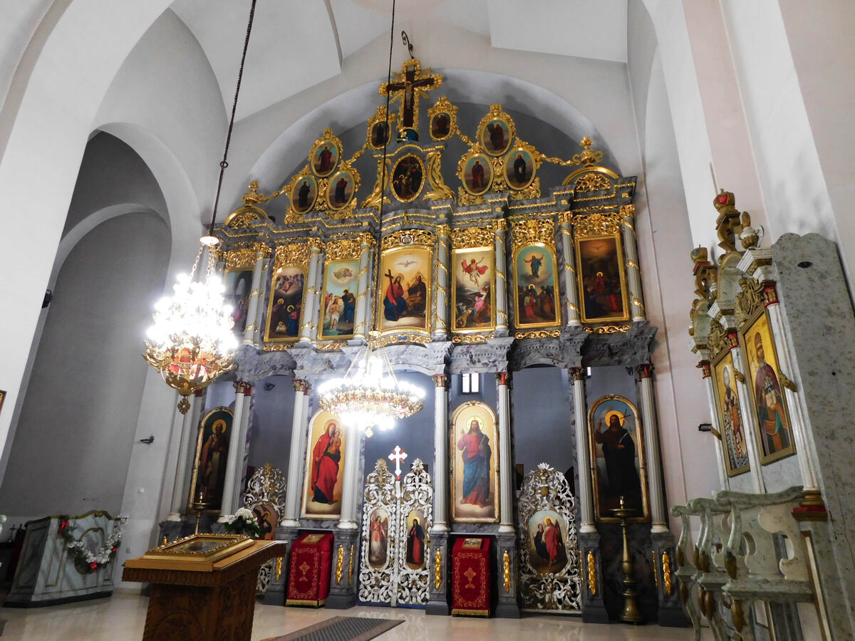 LOZNICA -Hram Pokrova Presvete Bogorodice.JPG