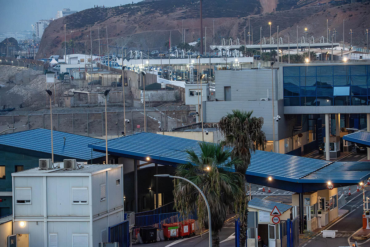Španija Seuta migranti (10).jpg