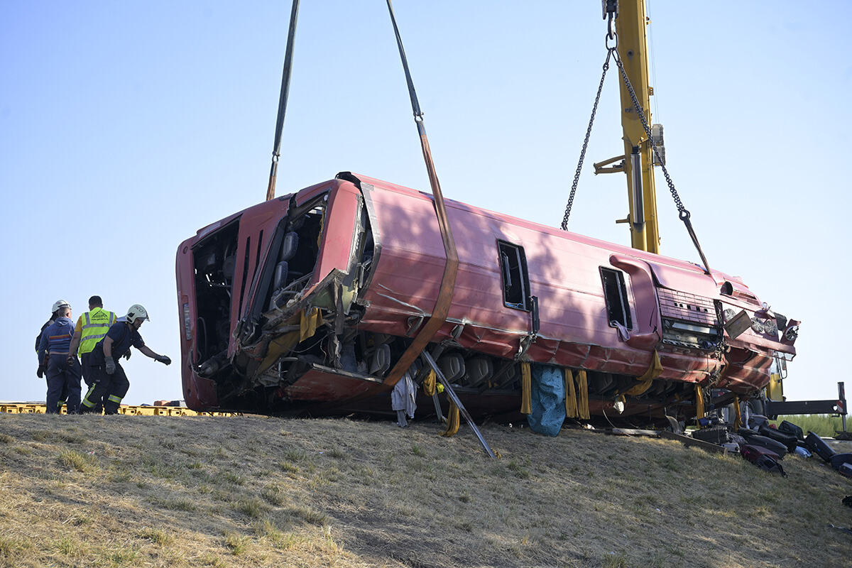 Mađarska prevrnuo se autobus dvanaest ljudi  poginulo Poljska (9).jpg