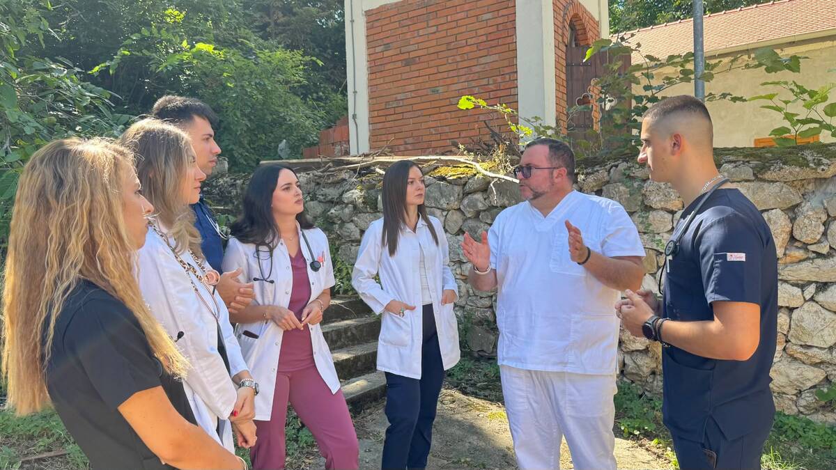 Doktor Milan Lazarević, UKC Niš, preventivni pregledi (3).jpg