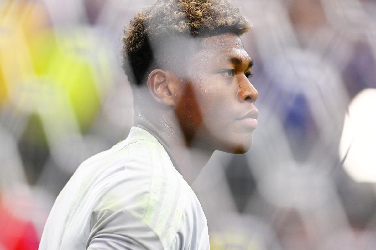 Zion Suzuki