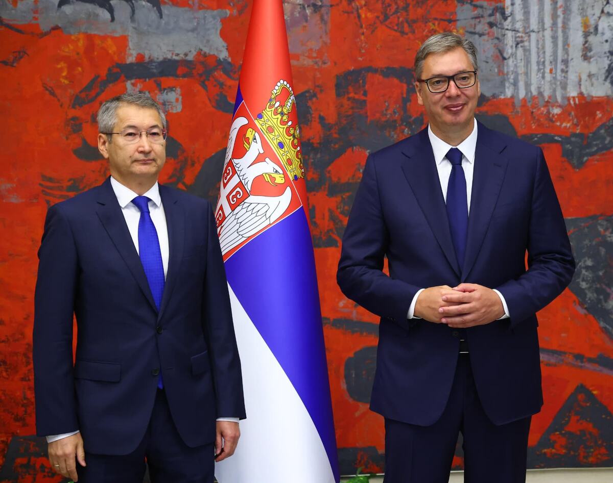 Aleksandar Vučić Bolat Imanbajev, ambasador Republike Kazahstan (7).jpeg