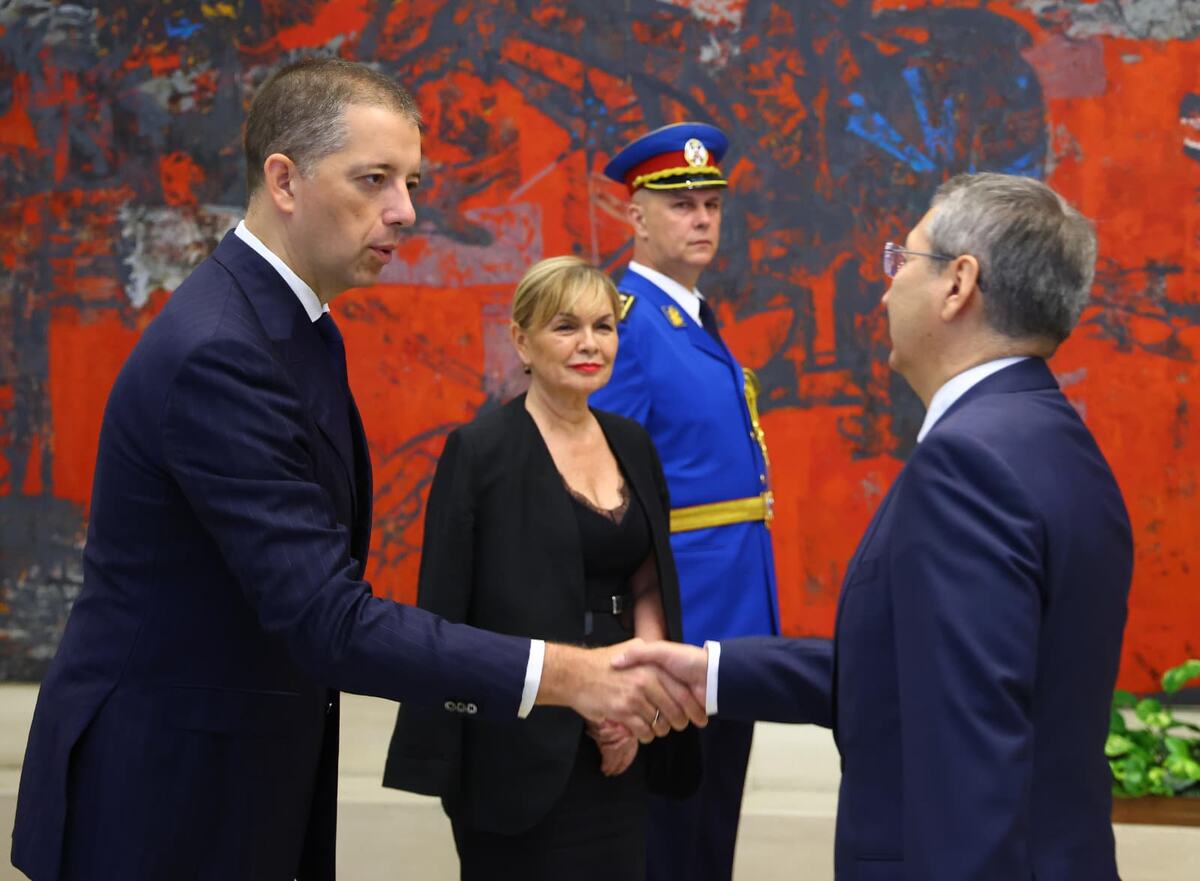 Aleksandar Vučić Bolat Imanbajev, ambasador Republike Kazahstan (11).jpeg