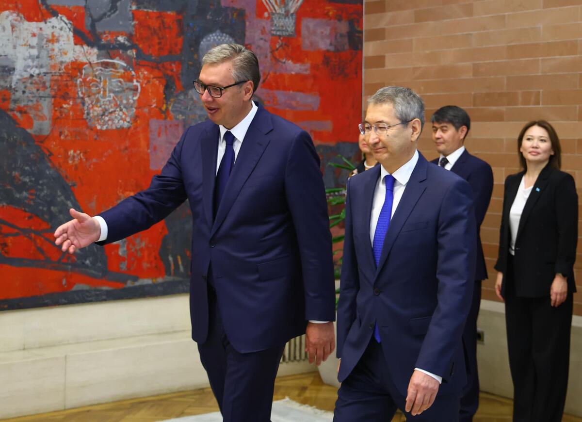 Aleksandar Vučić Bolat Imanbajev, ambasador Republike Kazahstan (12).jpeg