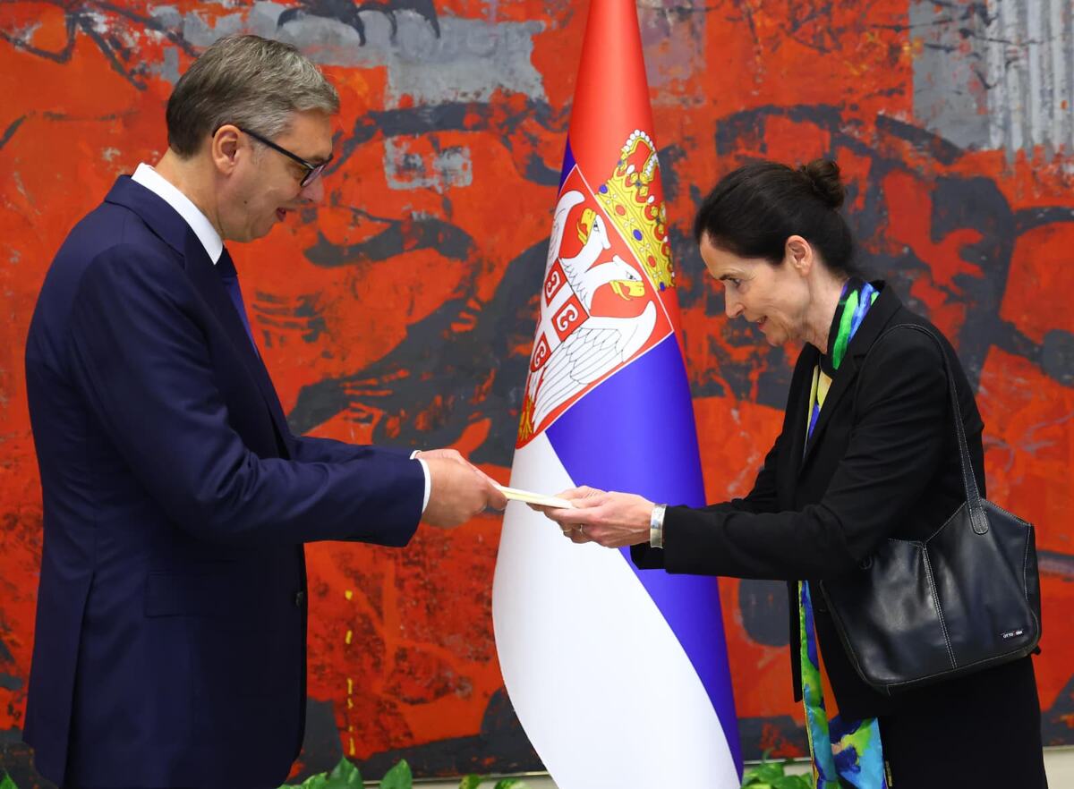 Aleksandar Vučić Anke Gizela Holštajn, ambasadorka Savezne Republike Nemačke (5).jpeg