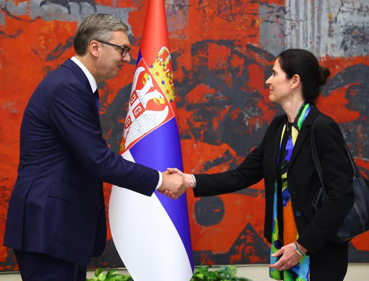 Aleksandar Vučić Anke Gizela Holštajn, ambasadorka Savezne Republike Nemačke (6).jpeg