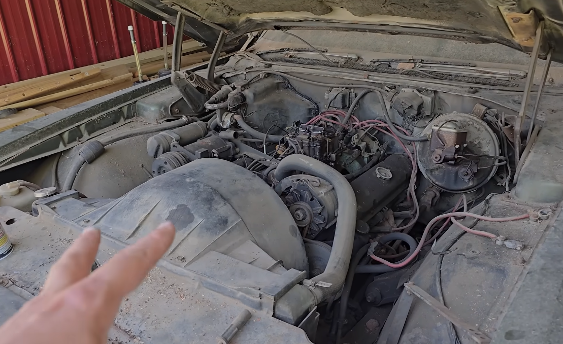 Motor - Pontijak Grand Pri iz 1969. godine koji je Derek Biri oživeo nakon gotovo 30 godina mirovanja (7).PNG