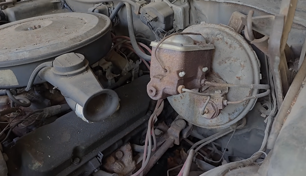 Motor - Pontijak Grand Pri iz 1969. godine koji je Derek Biri oživeo nakon gotovo 30 godina mirovanja (2).PNG