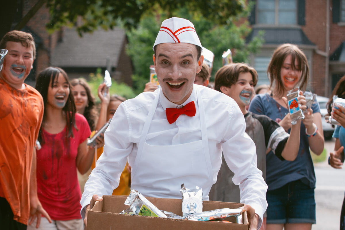 Ice Cream Man_Credit Valerie Flores_ The Horror Section.jpg