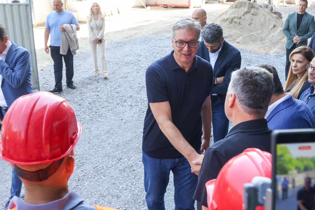 Aleksandar Vučić Tiršova 2 (5).jpeg