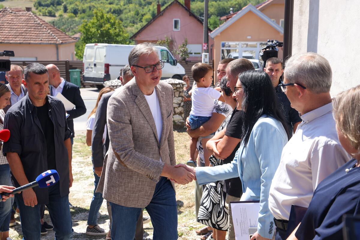 Jablanički okrug Aleksandar Vučić Blace porodica Veljič (19).jpeg