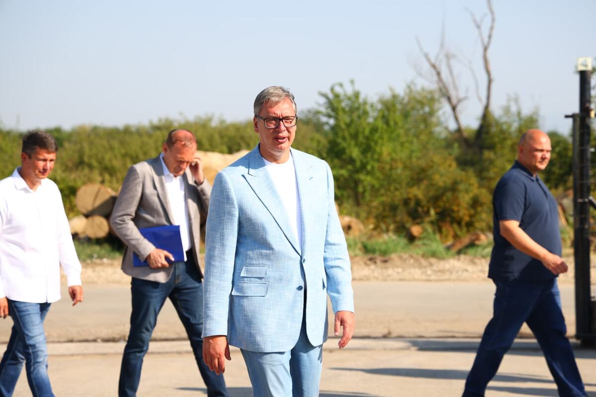 Aleksandar Vučić Leskovac Viktor Pelet Guberevac (2).jpeg