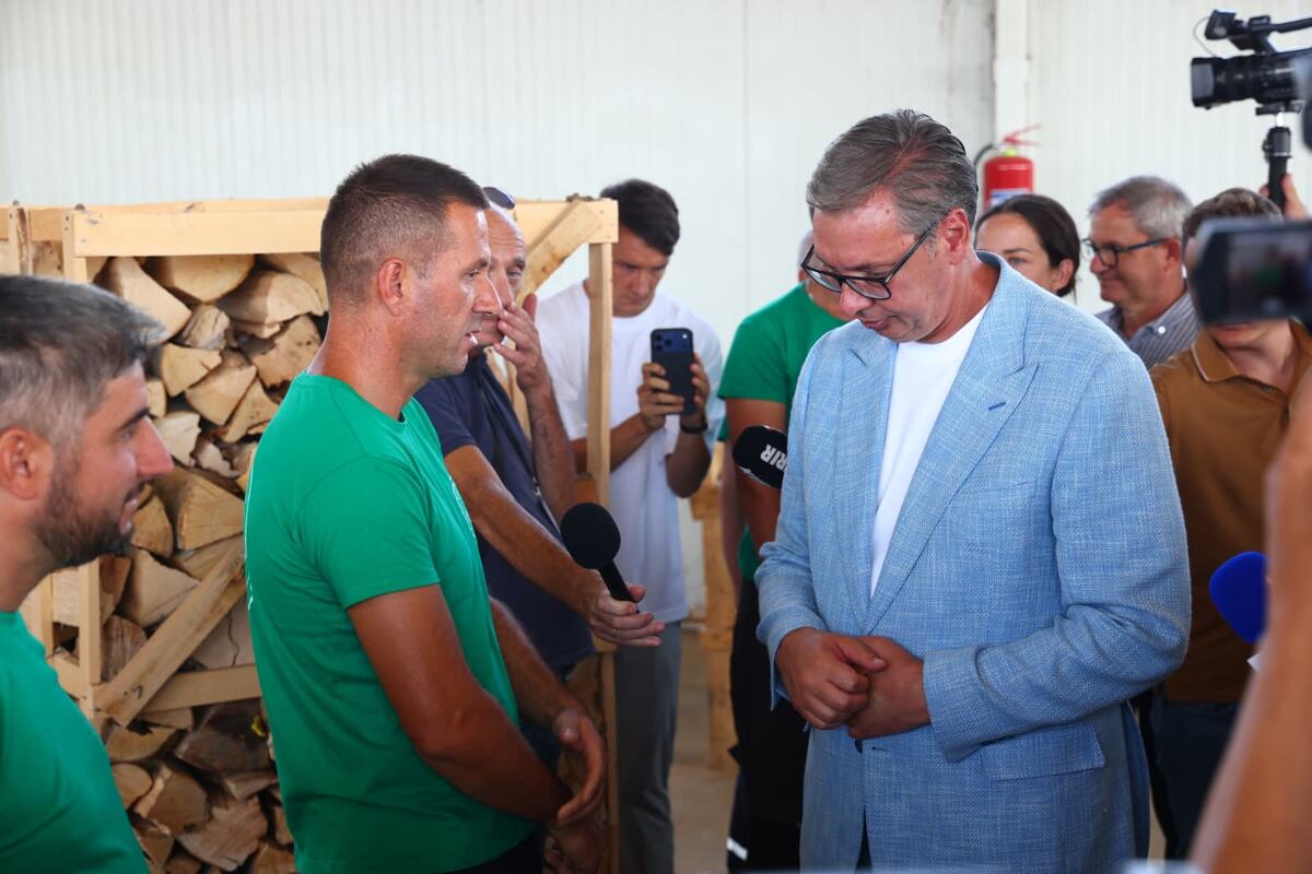 Aleksandar Vučić Leskovac Viktor Pelet Guberevac (1).jpeg