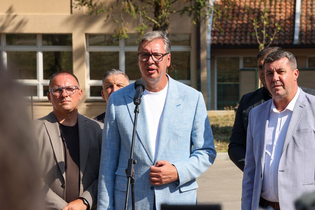 Aleksandar Vučić tehnička škola Vlasotince (5).jpeg