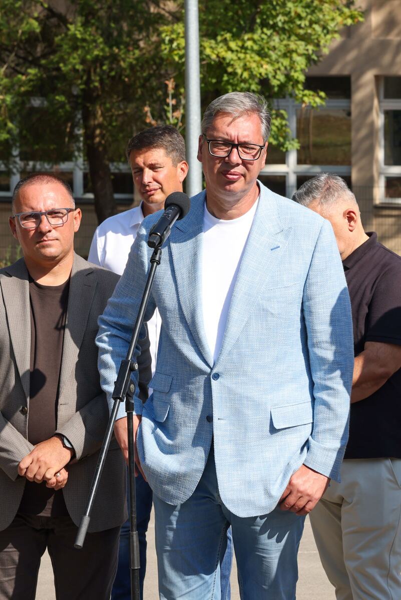 Aleksandar Vučić tehnička škola Vlasotince (8).jpeg