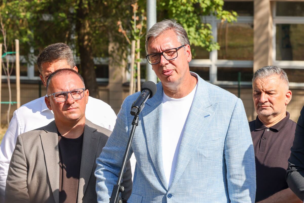 Aleksandar Vučić tehnička škola Vlasotince (10).jpeg
