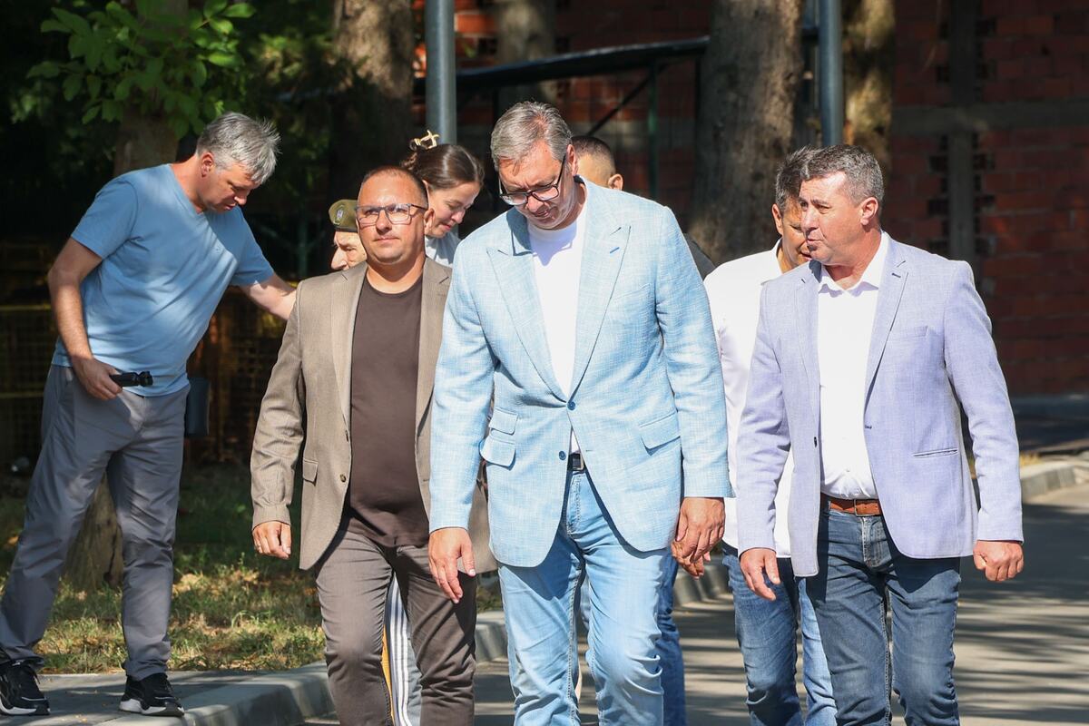 Aleksandar Vučić tehnička škola Vlasotince (11).jpeg