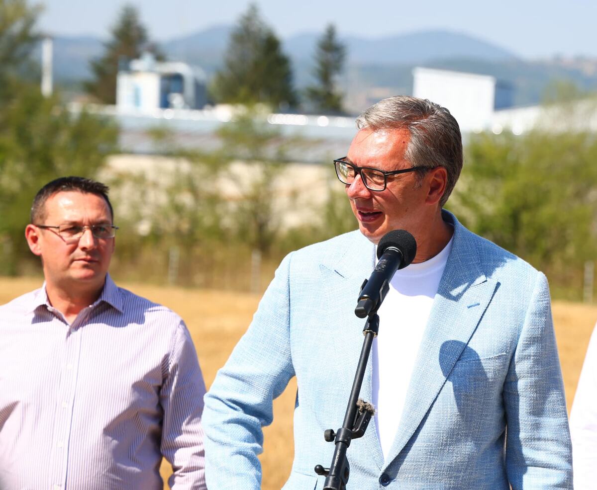 Aleksandar Vučić Mitel Astra Vladičin Han Prekodolce (6).jpeg