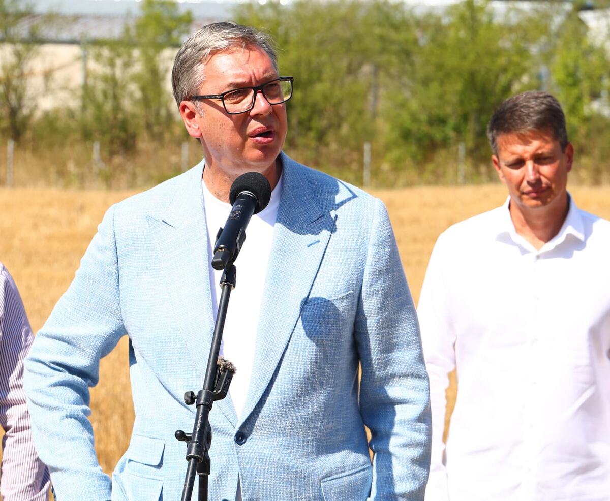 Aleksandar Vučić Mitel Astra Vladičin Han Prekodolce (7).jpeg