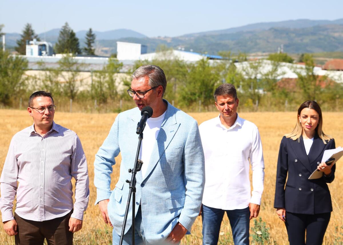 Aleksandar Vučić Mitel Astra Vladičin Han Prekodolce (10).jpeg