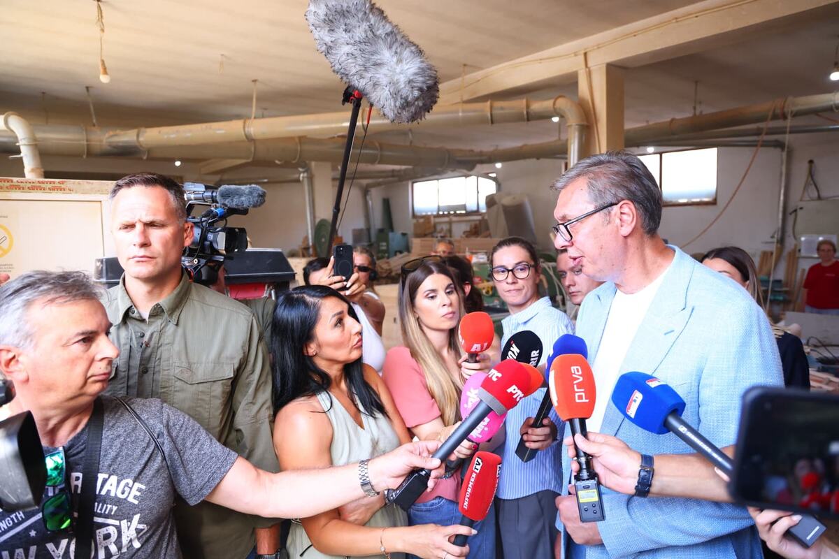 Aleksandar Vučić Mitel Astra Vladičin Han Prekodolce (16).jpeg