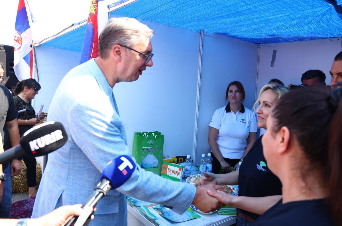 Aleksandar Vučić selo Lopardince (5).jpeg