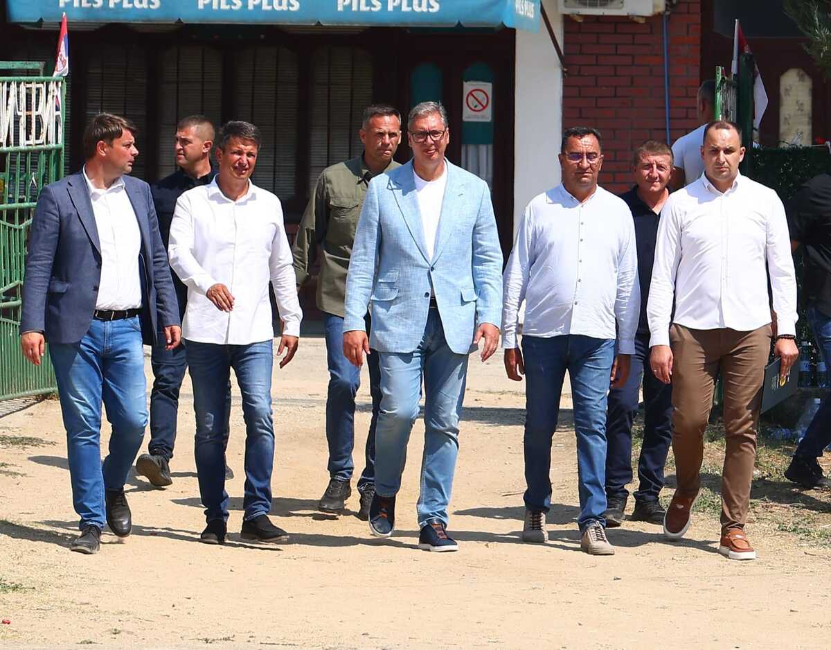 Aleksandar Vučić selo Lopardince (12).jpeg
