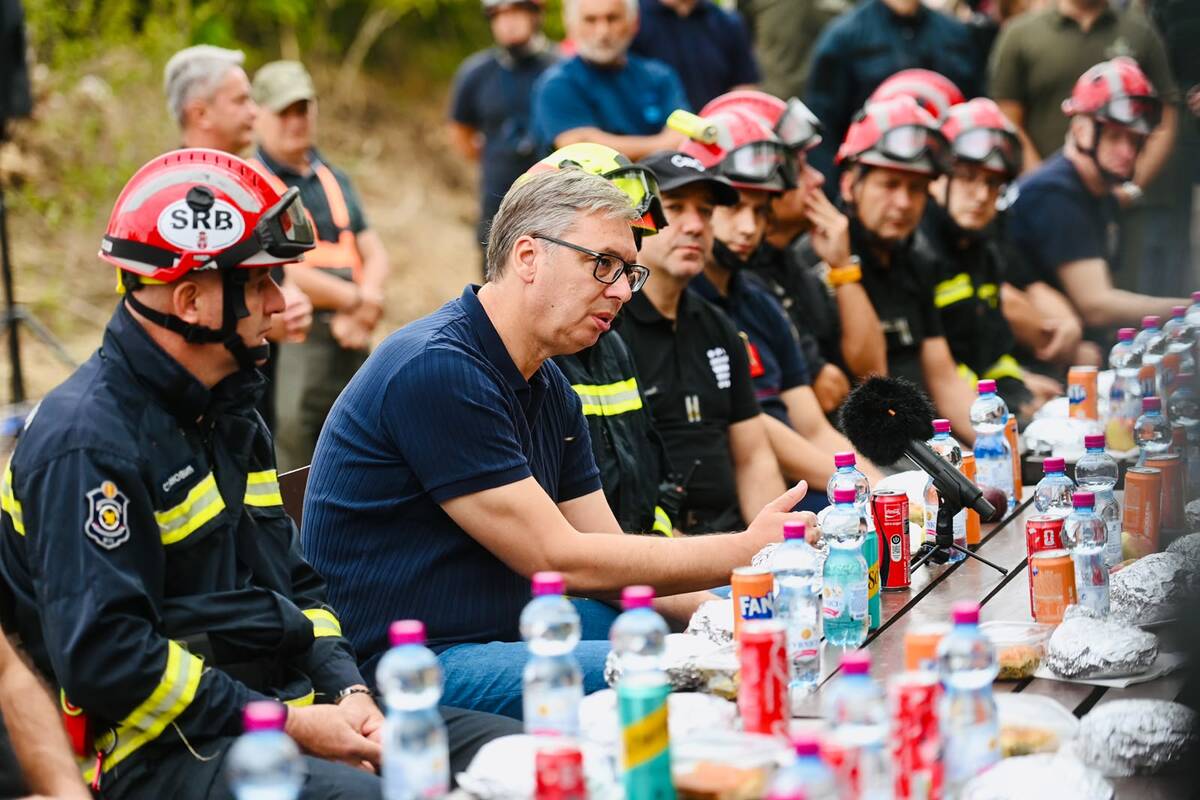 Aleksandar Vučić Deliblatska peščara (20).jpeg