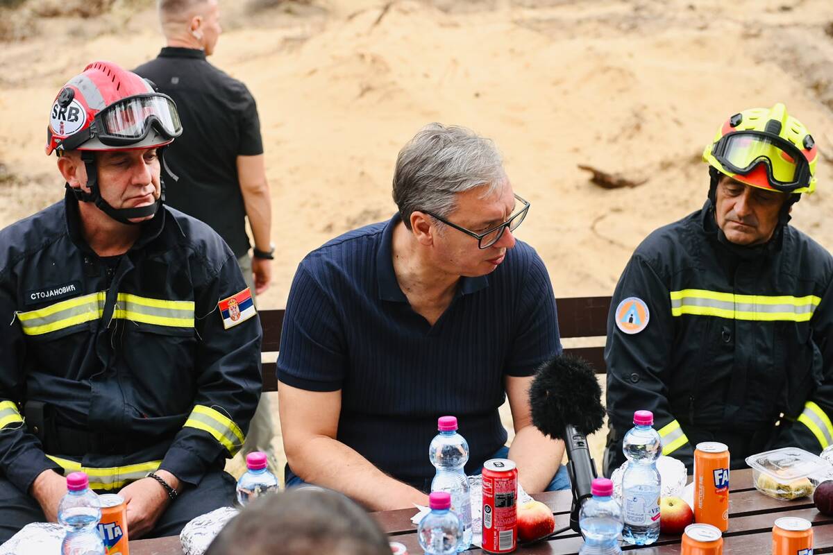 Aleksandar Vučić Deliblatska peščara (22).jpeg