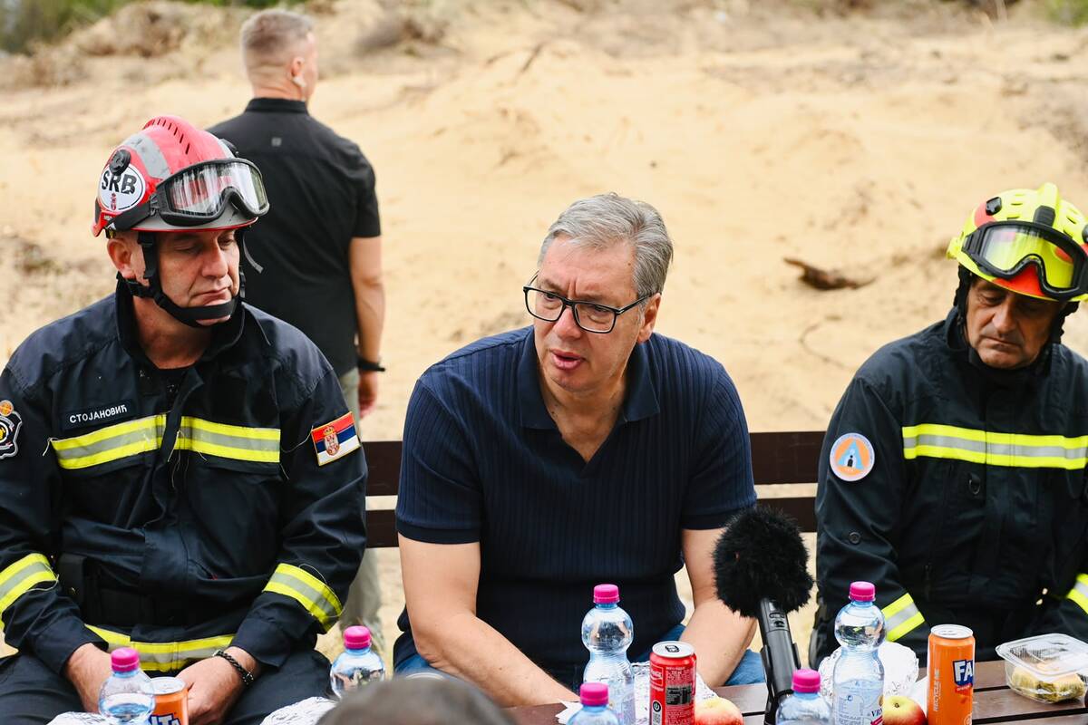 Aleksandar Vučić Deliblatska peščara (24).jpeg