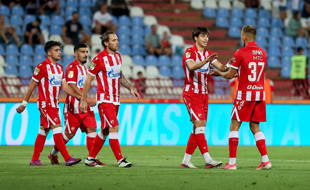 zvezda-cukaricki-52784357.JPG