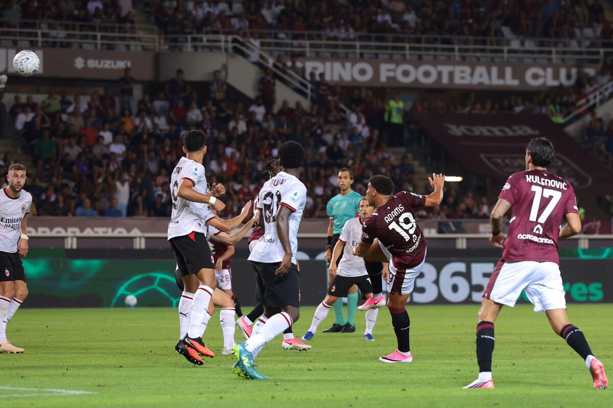 Neverovatan gol Čea Adamsa