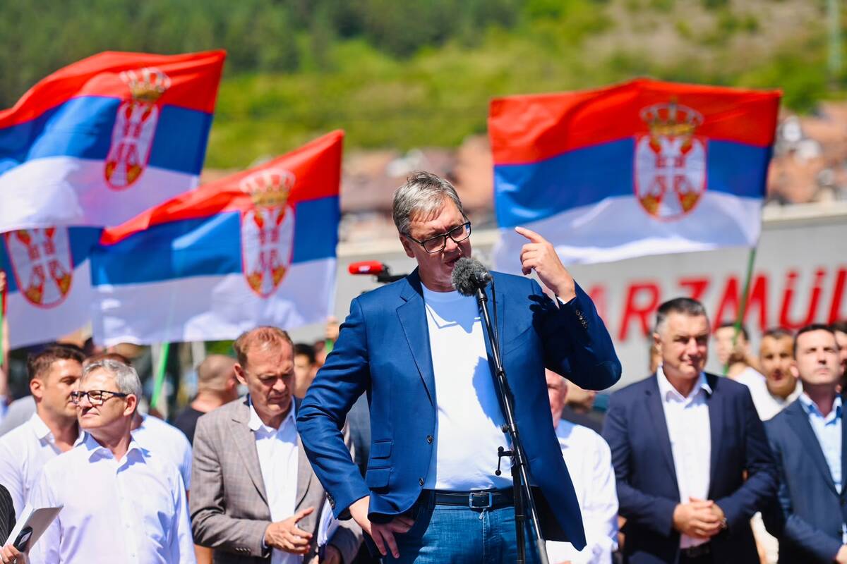 Aleksandar Vučić (2).jpeg