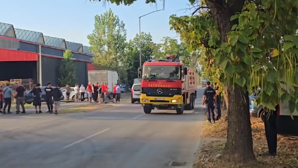 požar Novi Sad industrijska zona magacin D express (1).png