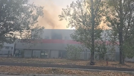 požar Novi Sad industrijska zona magacin D express 1321 (1).png