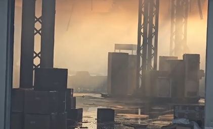 požar Novi Sad industrijska zona magacin D express  (7).png