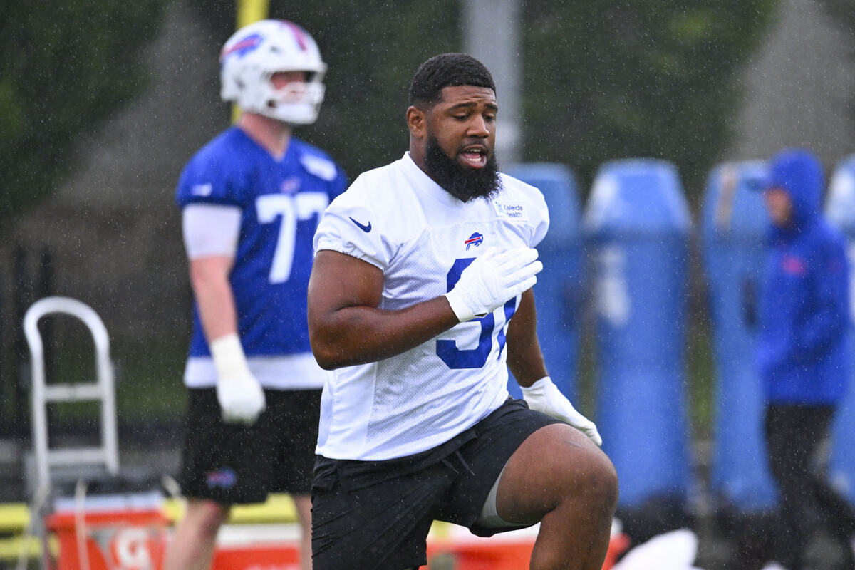 Ed Oliver na treningu