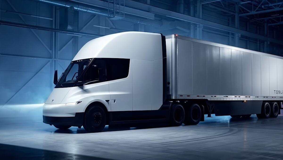 Tesla Semi (4).jpg
