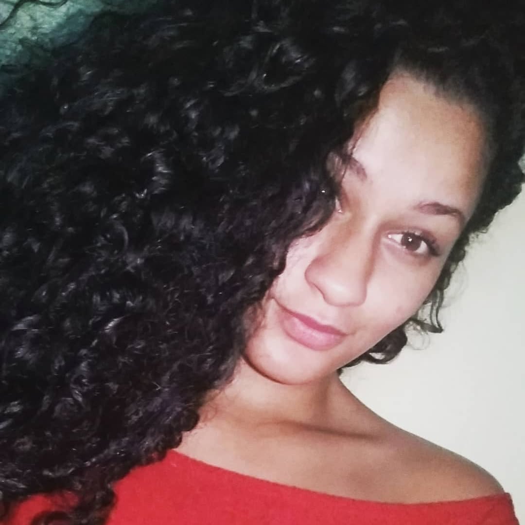 Emiliane Tamara Nunes Carvalho (4).jpg